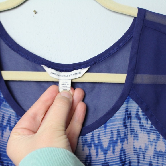 American Eagle Outfitters Sheer Semi-Crop Top - Picture 3 of 4